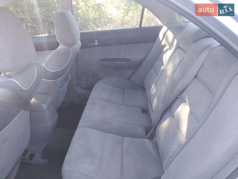 Седан Mazda 6 2005 в Гайвороне