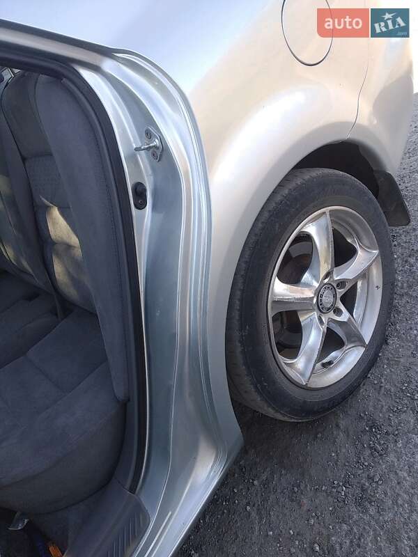 Седан Mazda 6 2005 в Гайвороне