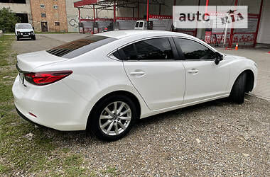 Седан Mazda 6 2013 в Черновцах