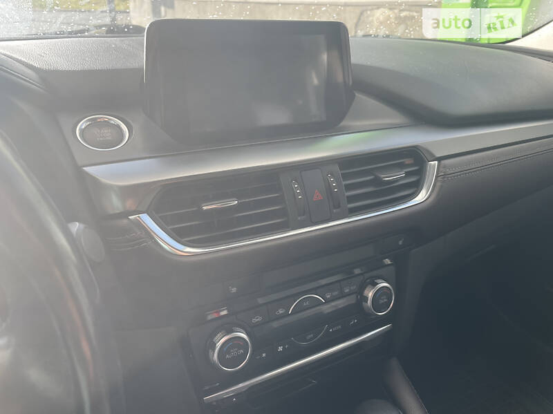 Седан Mazda 6 2016 в Хмельницком