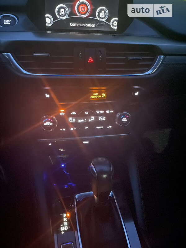 Седан Mazda 6 2016 в Хмельницком