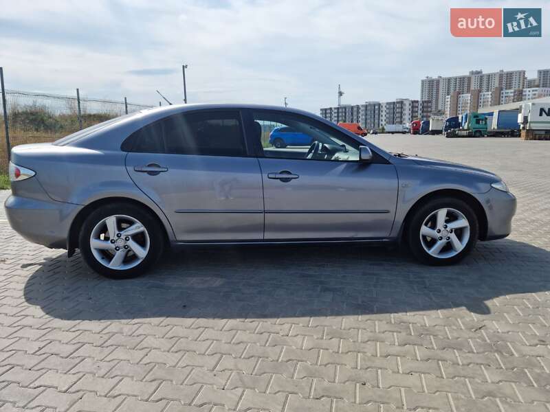 Лифтбек Mazda 6 2003 в Киеве