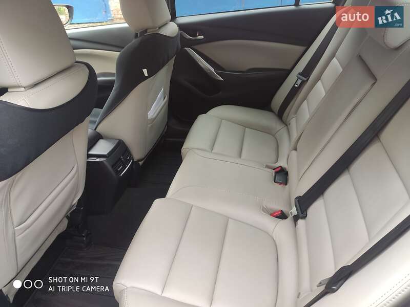 Седан Mazda 6 2014 в Кропивницком