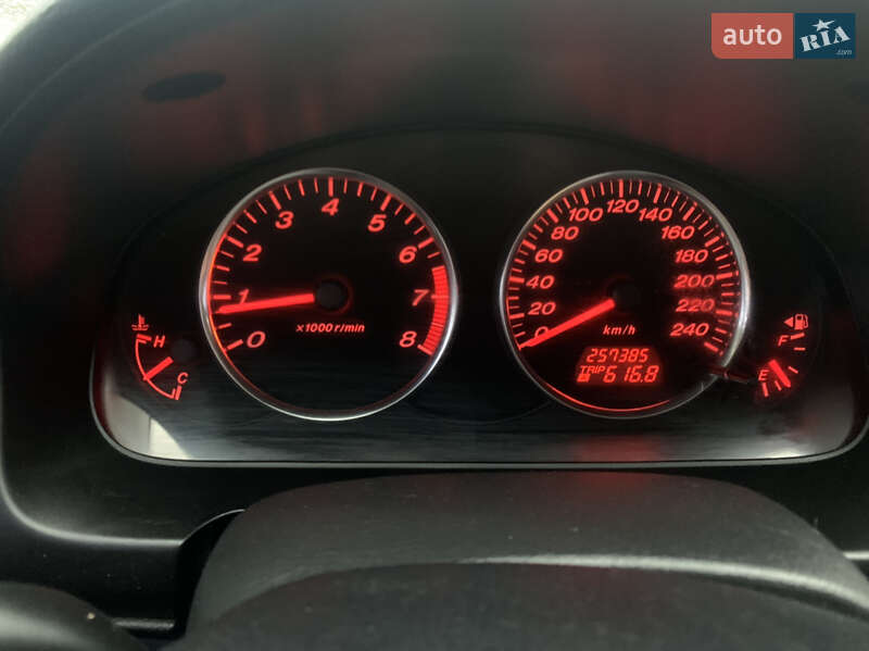 Седан Mazda 6 2002 в Добровеличковке