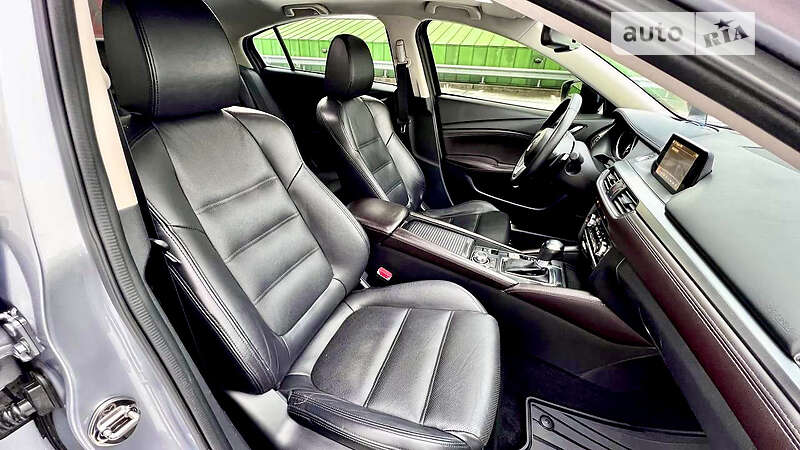 Седан Mazda 6 2016 в Киеве