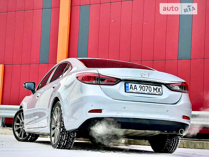 Седан Mazda 6 2016 в Киеве