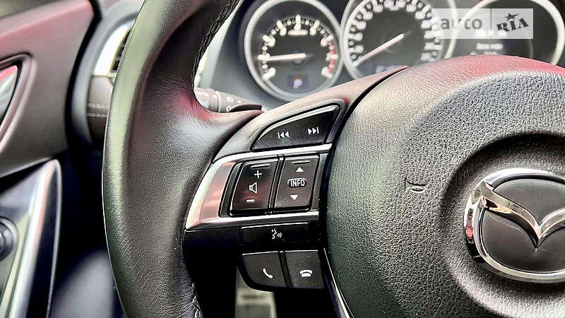 Седан Mazda 6 2016 в Киеве