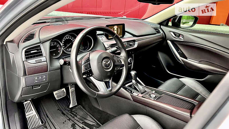 Седан Mazda 6 2016 в Киеве