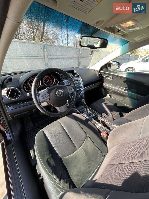 Седан Mazda 6 2010 в Кривом Роге