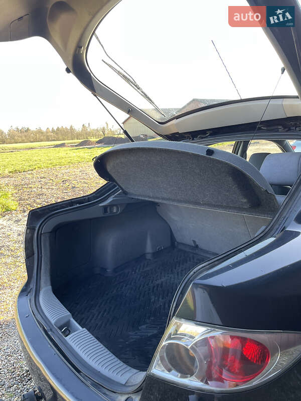 Седан Mazda 6 2005 в Тернополі