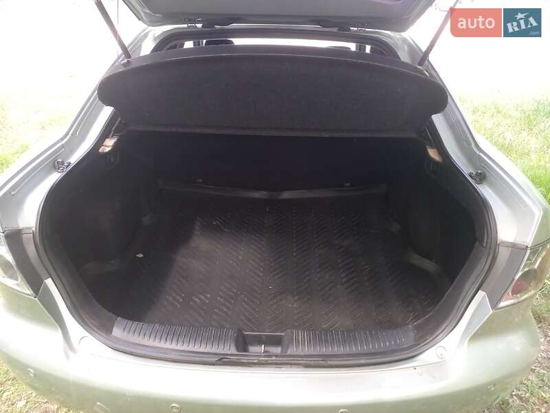 Лифтбек Mazda 6 2003 в Броварах
