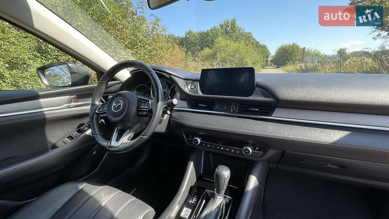 Седан Mazda 6 2018 в Львове