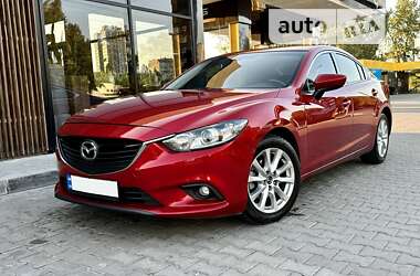 Седан Mazda 6 2016 в Днепре
