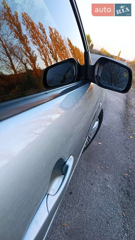 Универсал Mazda 6 2004 в Славянске