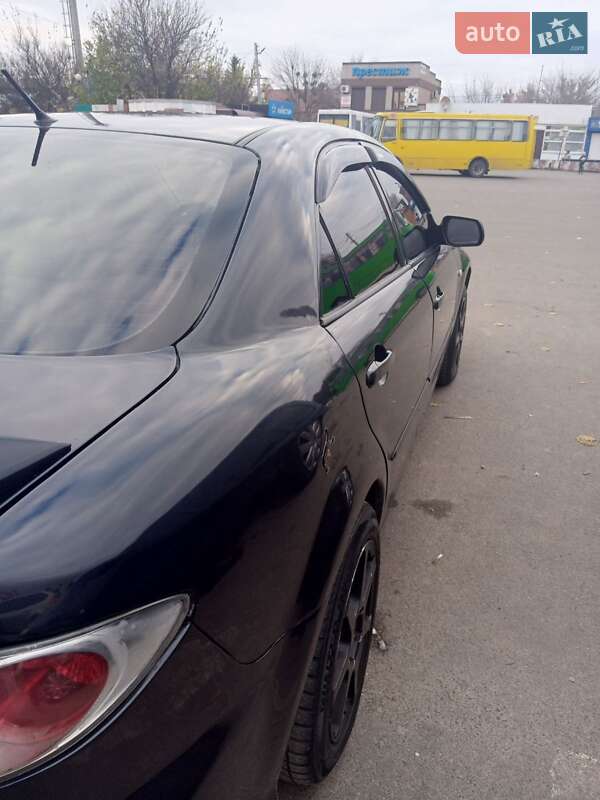 Седан Mazda 6 2004 в Яготине