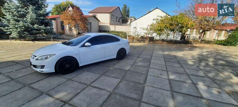 Седан Mazda 6 2008 в Татарбунарах