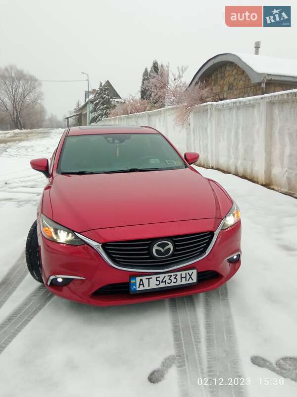 Седан Mazda 6 2015 в Надворной