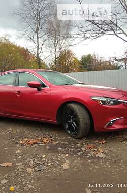 Седан Mazda 6 2015 в Надворной