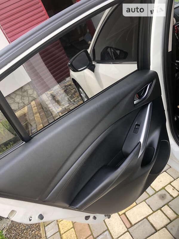 Седан Mazda 6 2014 в Коломые