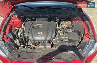 Седан Mazda 6 2014 в 