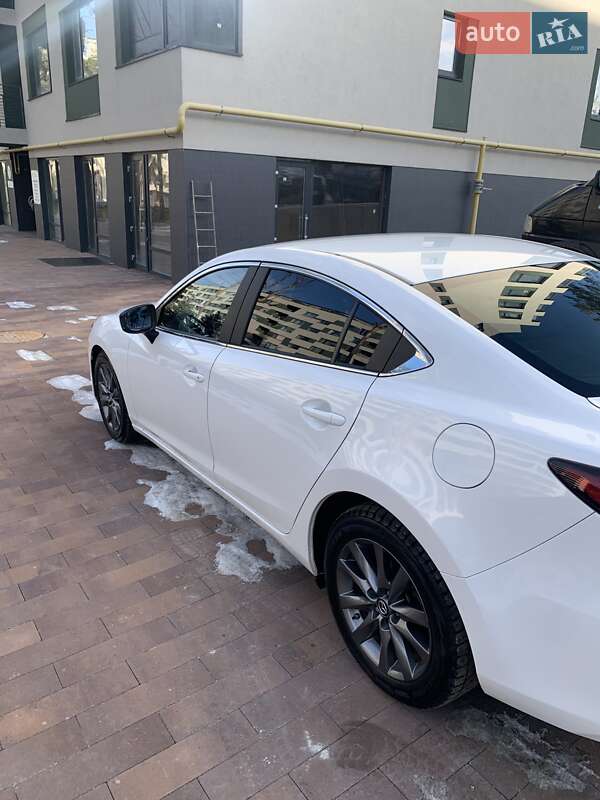 Седан Mazda 6 2020 в Киеве