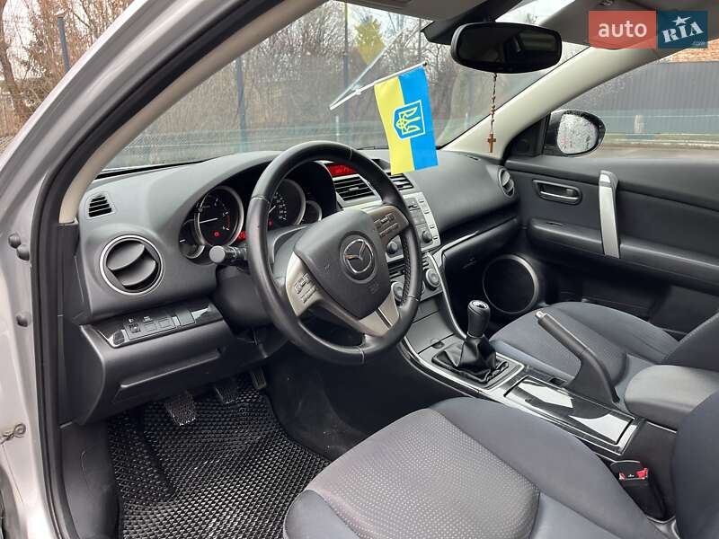 Седан Mazda 6 2009 в Ивано-Франковске