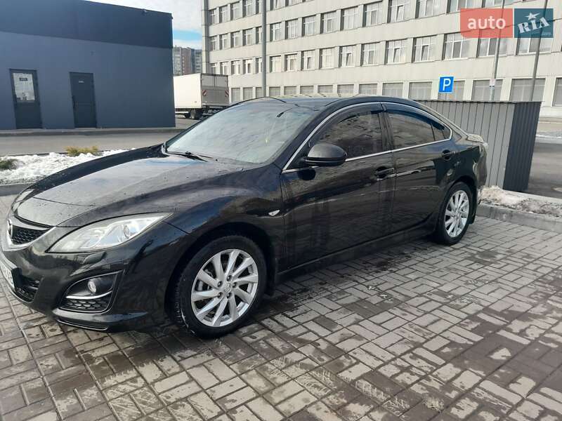 Седан Mazda 6 2011 в Днепре