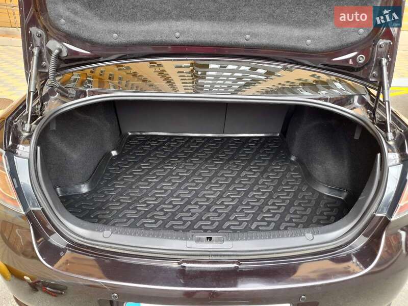 Седан Mazda 6 2008 в Киеве