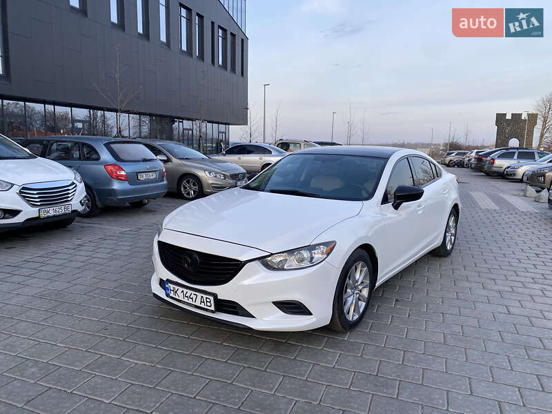 Седан Mazda 6 2015 в Ровно