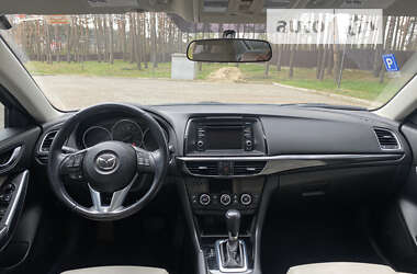 Седан Mazda 6 2014 в Новояворовске