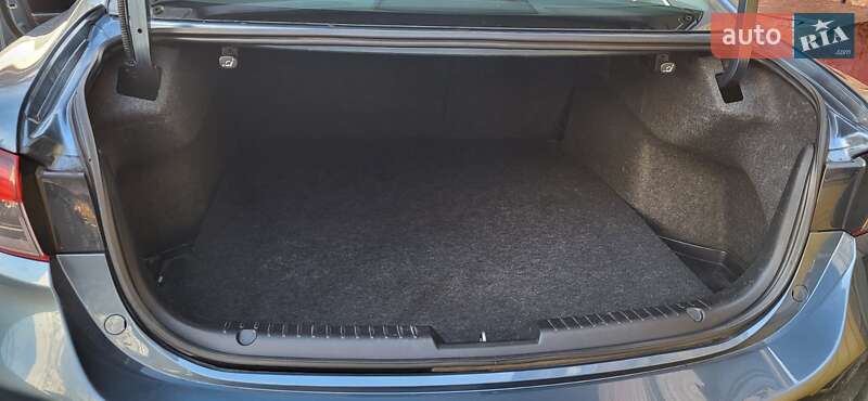 Седан Mazda 6 2012 в Харькове