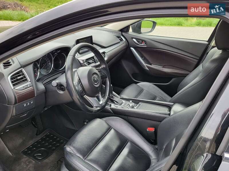 Седан Mazda 6 2016 в Львове