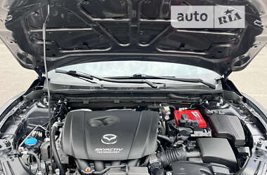Седан Mazda 6 2014 в Днепре