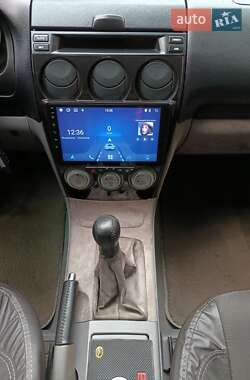 Седан Mazda 6 2004 в Запорожье