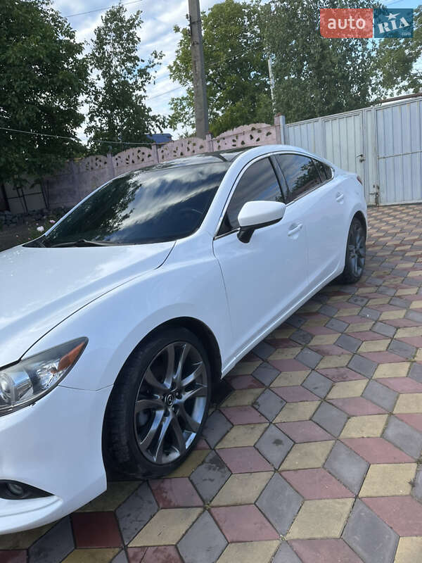 Седан Mazda 6 2014 в Кривом Роге