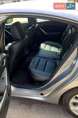 Седан Mazda 6 2013 в 
