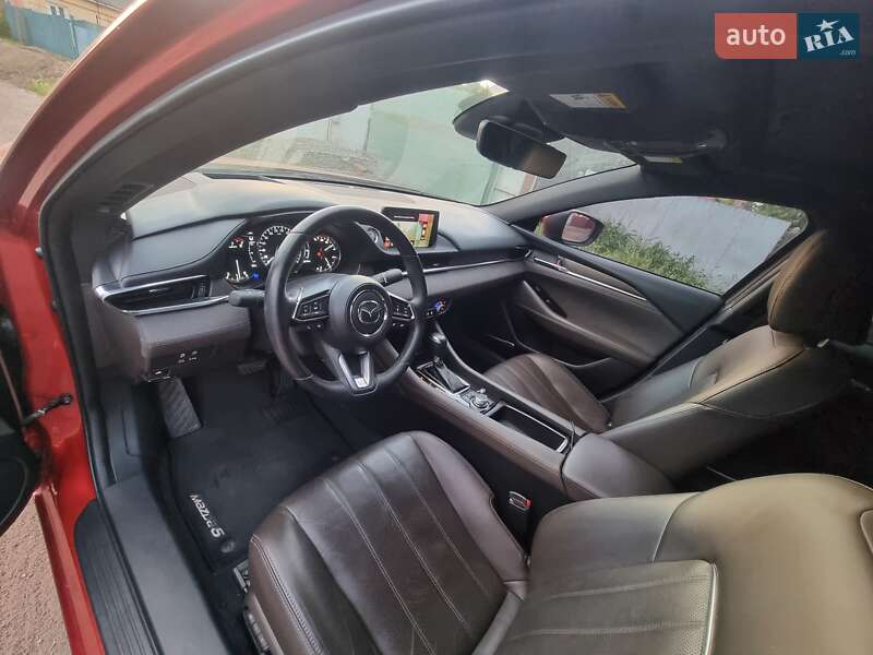 Седан Mazda 6 2018 в Смілі