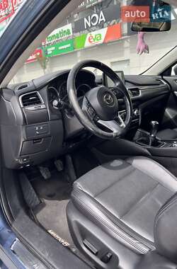 Седан Mazda 6 2015 в Львове