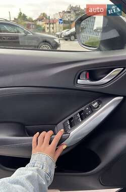 Седан Mazda 6 2015 в Львове