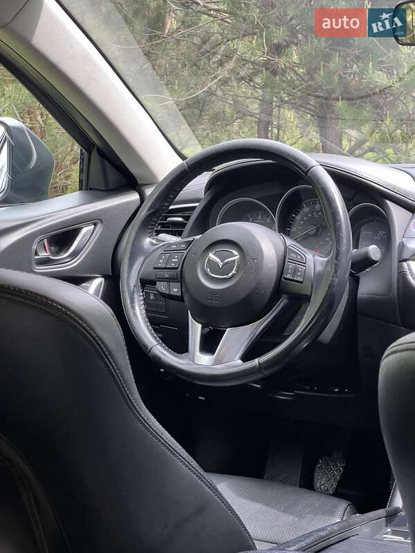 Седан Mazda 6 2015 в Львове