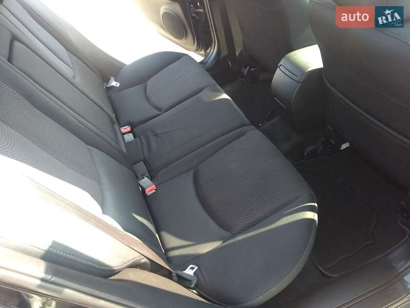 Универсал Mazda 6 2009 в Киеве