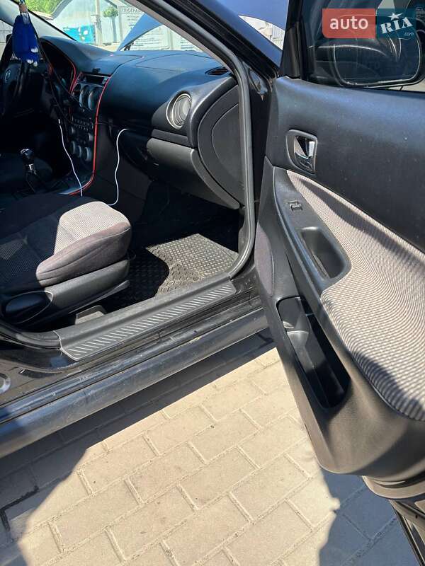 Седан Mazda 6 2004 в Смілі