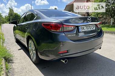 Седан Mazda 6 2015 в Ровно