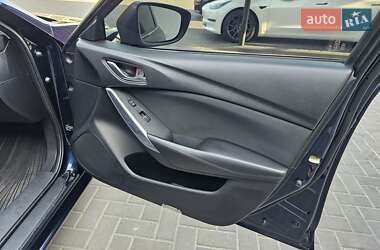 Седан Mazda 6 2016 в 