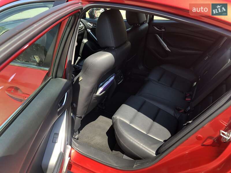 Седан Mazda 6 2014 в Дніпрі