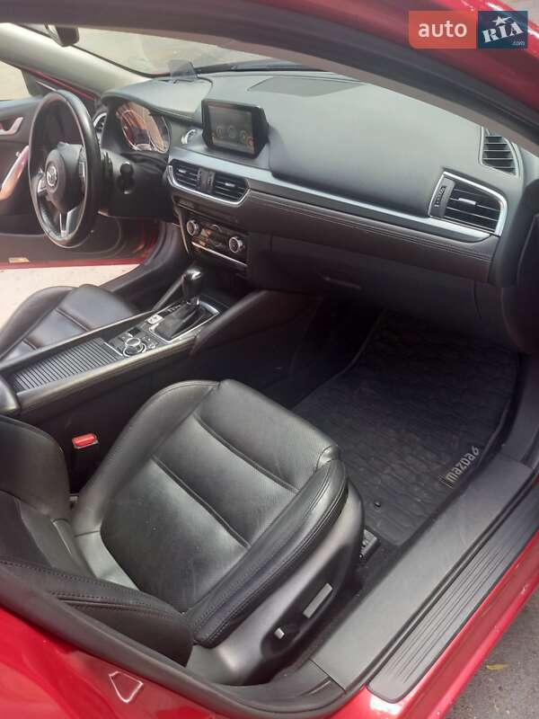 Седан Mazda 6 2015 в Умані