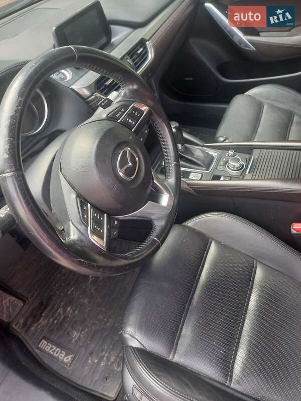 Седан Mazda 6 2015 в Умані