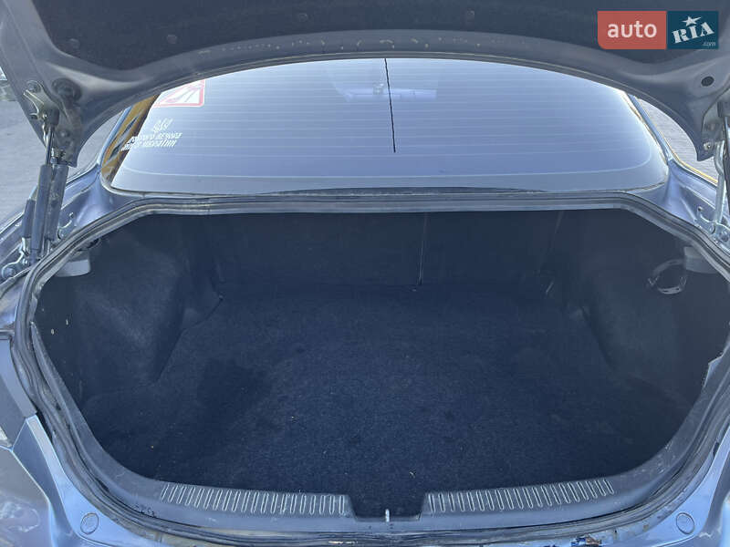 Седан Mazda 6 2003 в Чернівцях фото 6 Седан Mazda 6 2003 в Чернівцях