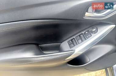 Седан Mazda 6 2014 в Днепре