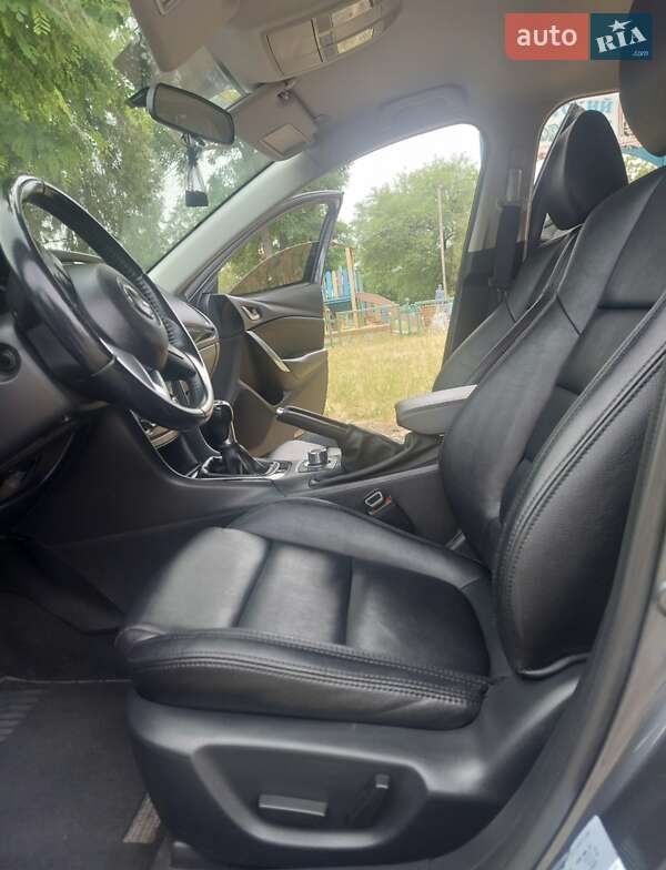 Седан Mazda 6 2014 в Днепре